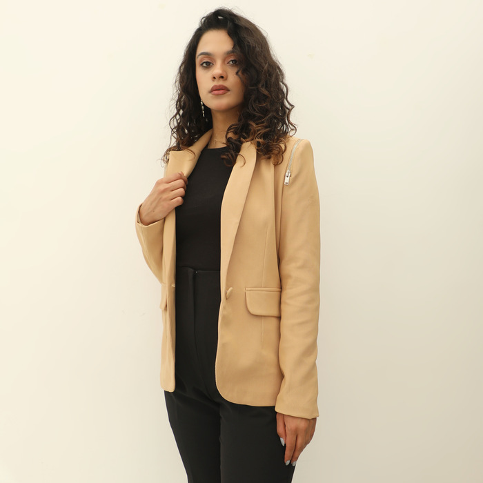 SINGLE BUTTON WOMEN BLAZER