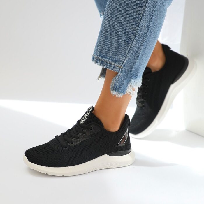 BREATHABLE WOMEN CASUAL SPORTS SHOES