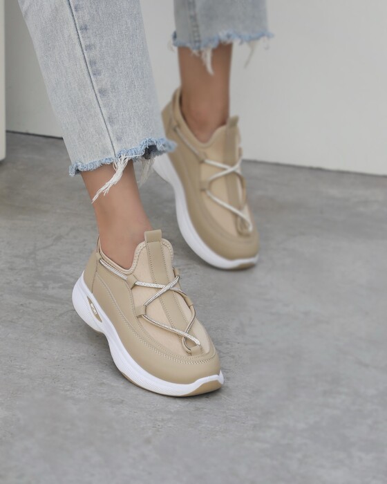 SKECHERS CHUNKY SNEAKERS