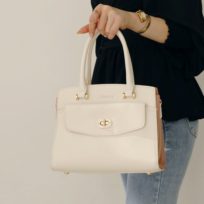 DOUBLE HANDLE SQUARE BAG WITH BAG CHARM