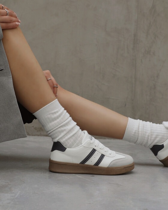 CLASSIC GUM SOLE SNEAKERS