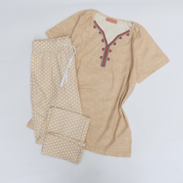 WOMEN PAJAMA SET WITH EMBROIDERY ON THE NECK