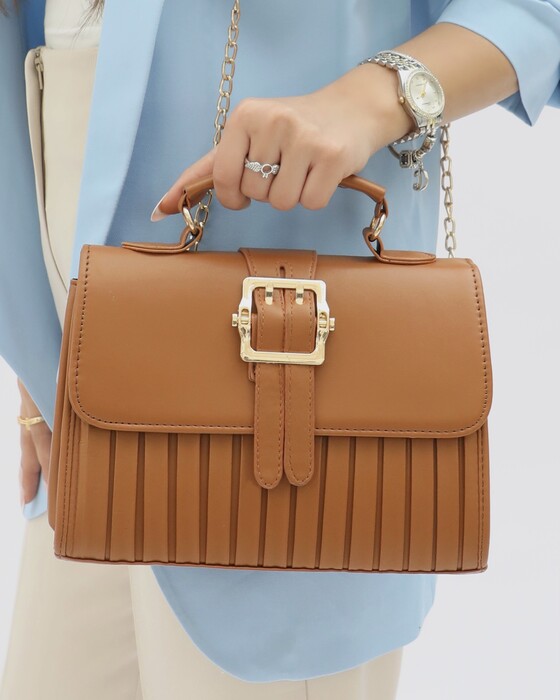 THE PERFECT MODERN AND ELEGANT SHOULDER BAG