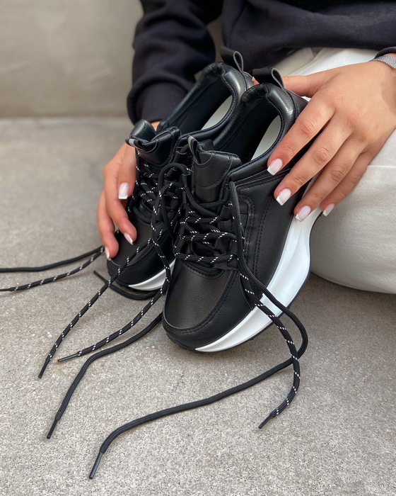 WATERPROOF AND SLIP-RESISTANT WOMEN CASUAL SHOES