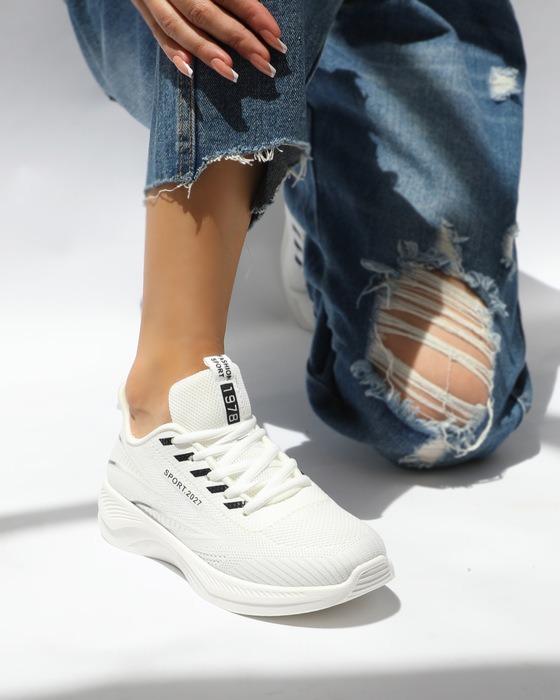 CASUAL LACE UP FRONT SNEAKERS