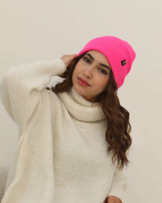 SOFT AND WARM FAUX FLEECE BEANIE HAT