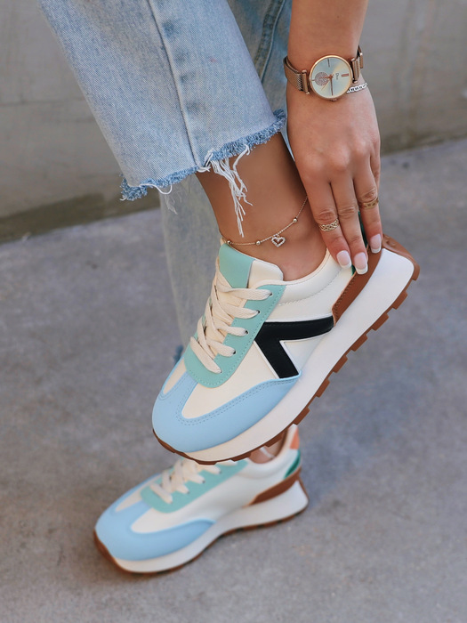 WOMEN LACE-UP SNEAKERS