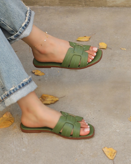 FUNKY EMBOSSED BRAIDED DETAIL SLIPPERS