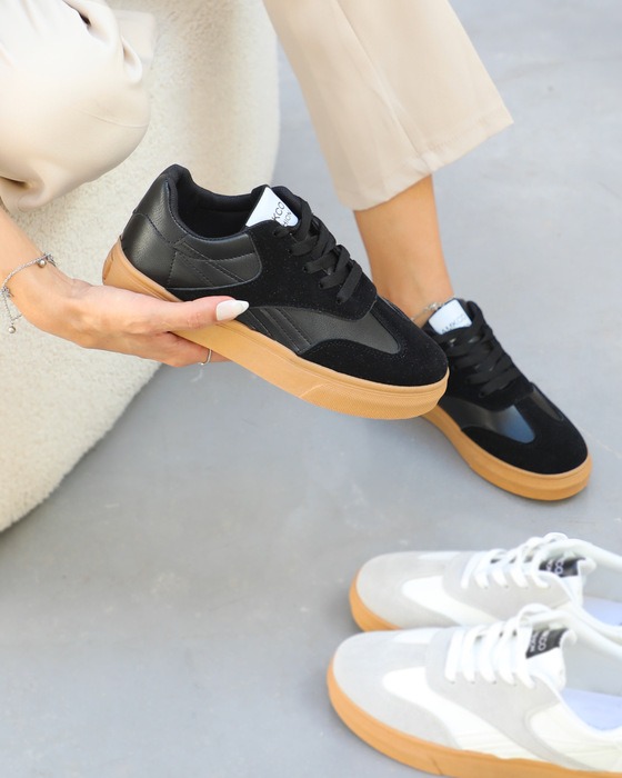 LACE-UP CASUAL SNEAKERS FOR WOMEN