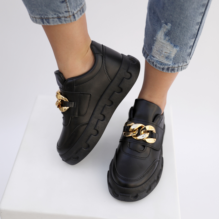 WIDE PLATFORM LOAFERS WITH GOLD CHAIN