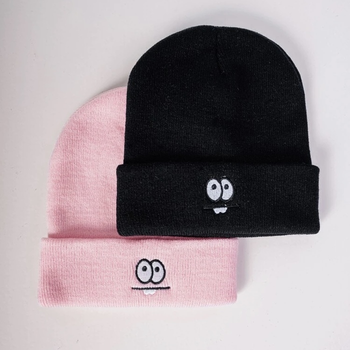 EMBROIDERED DETAIL BEANIE