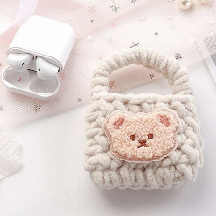 CARTOON BEAR DECOR EARPHONE CASE