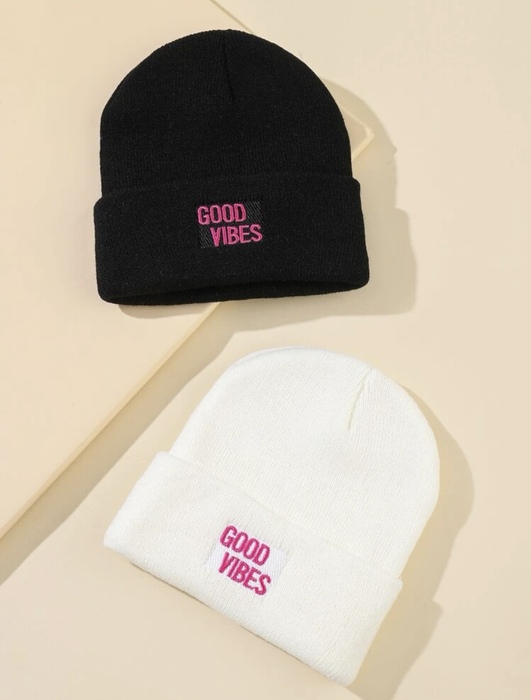 SLOGAN EMBROIDERED BEANIE