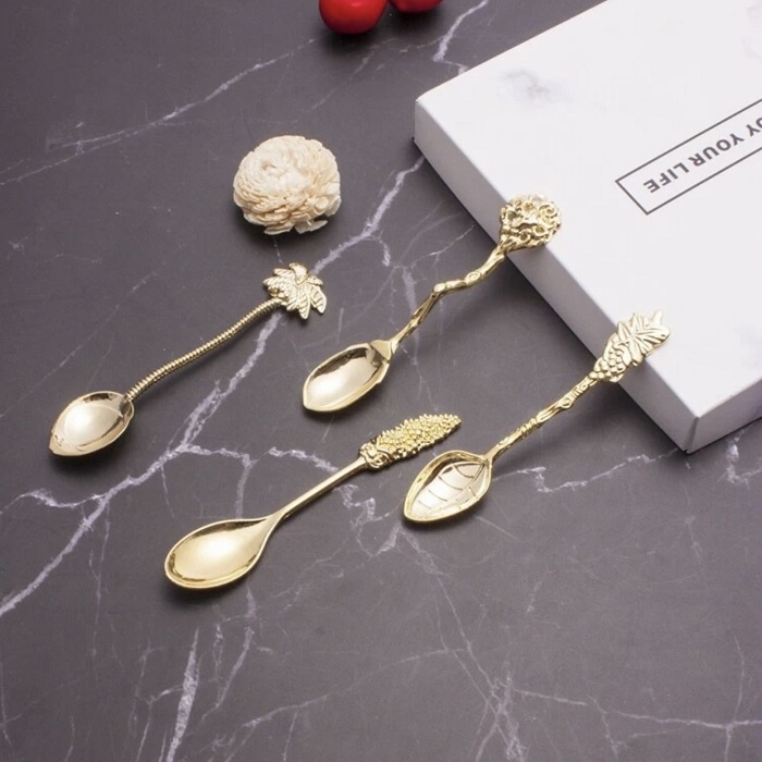 PLANT DESIGN METALLIC SPOON