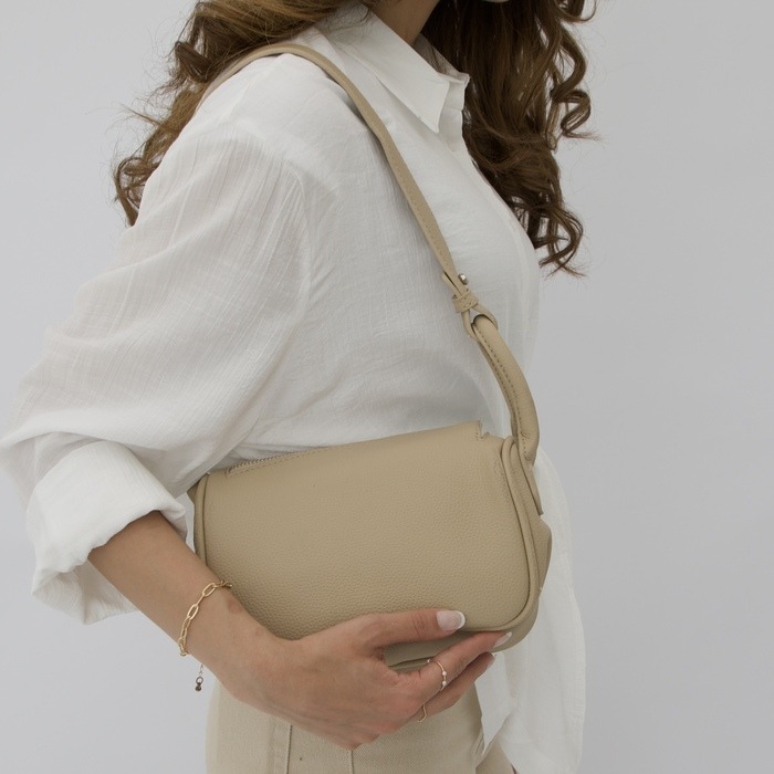 ELEGANT SHOULDER BAG